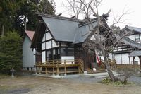 須岐神社（大衡村）の拝殿を左斜め正面から撮影した画像