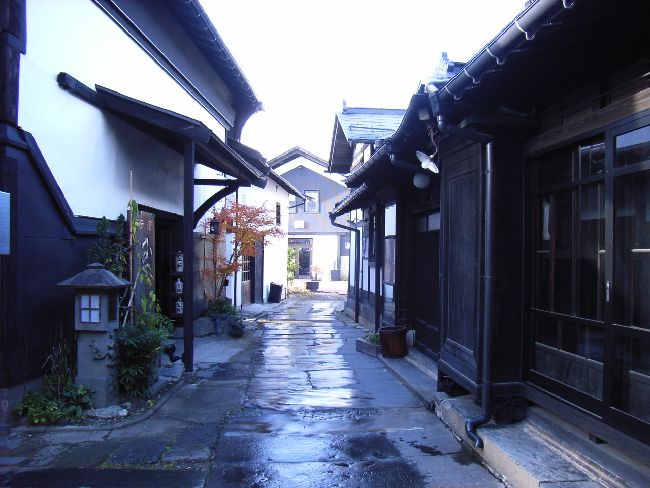 �������𑢓X�i���s�j