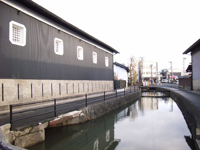 �������𑢓X�i���s�j