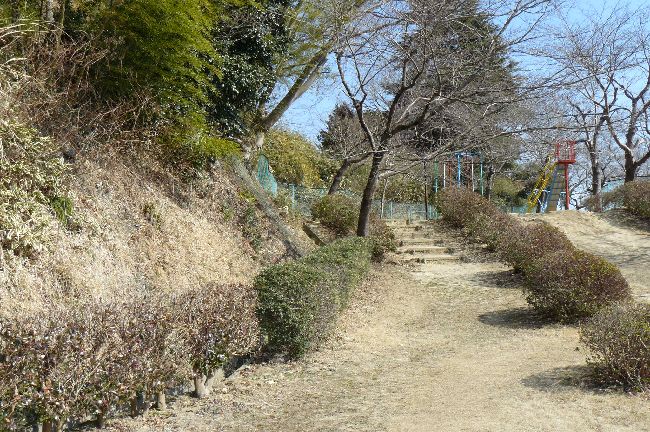 �L�����i�����j