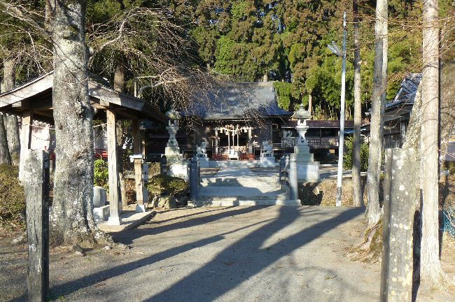 �F��{�{��