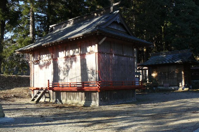 �F��{�{��