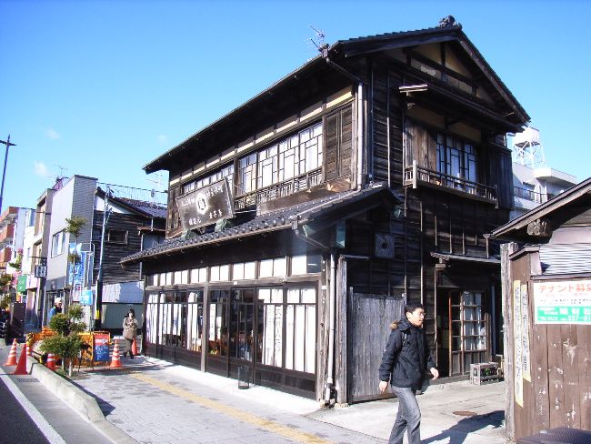 ���q���ݖ��X�i���s�j