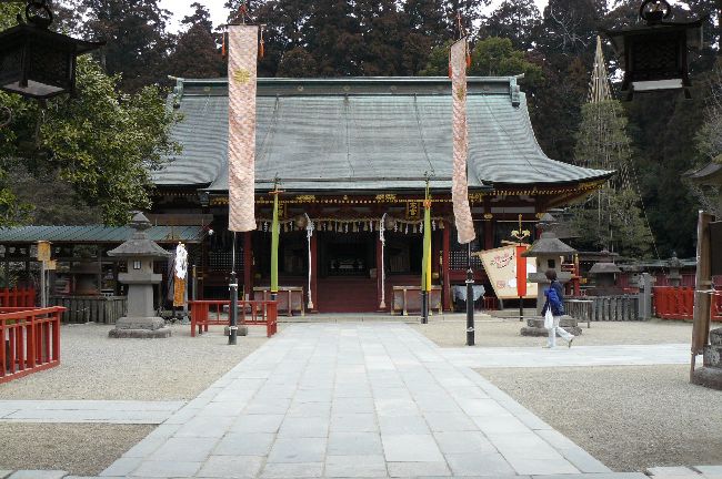 �����_��