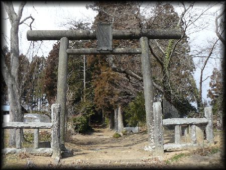 遠流志別石神社