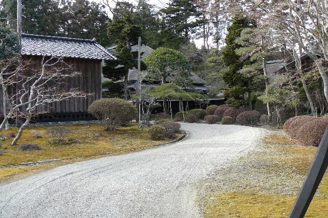 ���X�؉ƏZ��