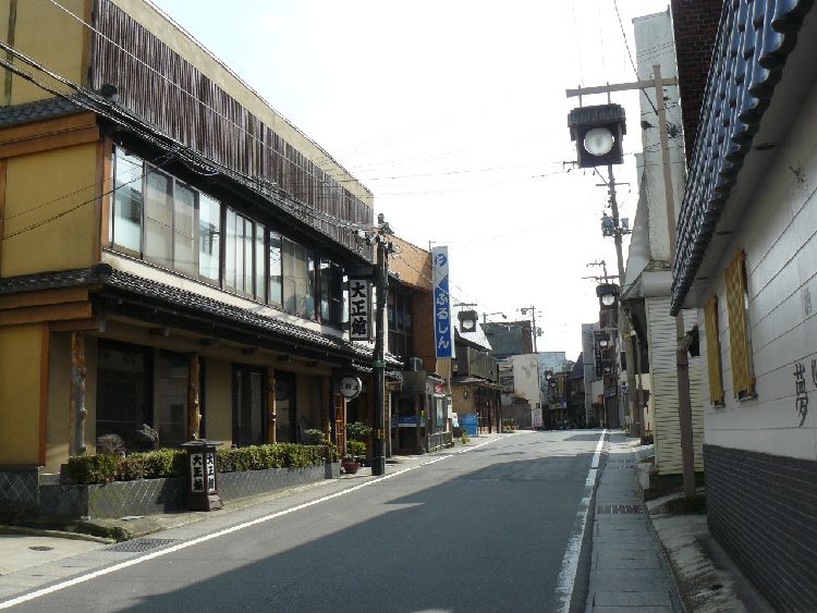 �q����E����X�i�{�錧���s�j